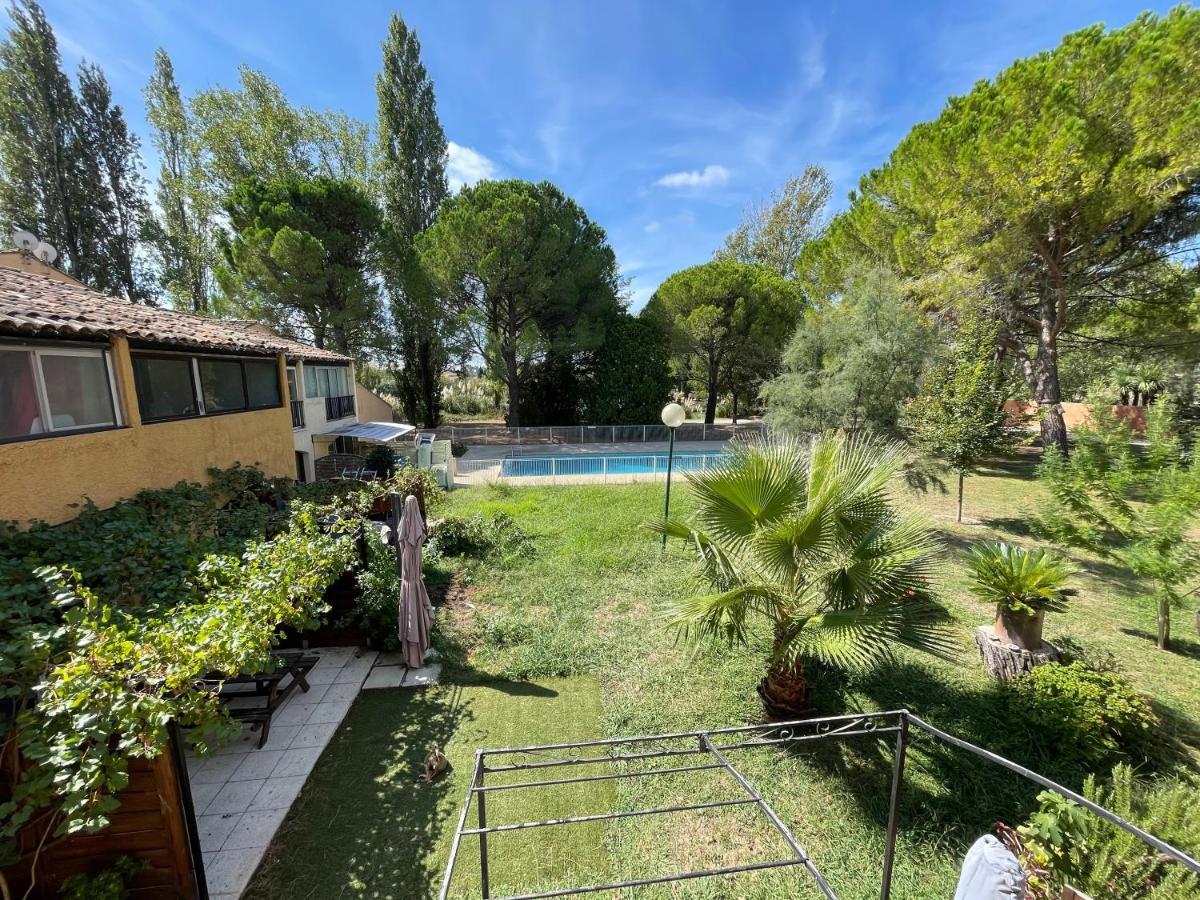 Appartement 211 Les Salicornes อาร์ลส์ ภายนอก รูปภาพ